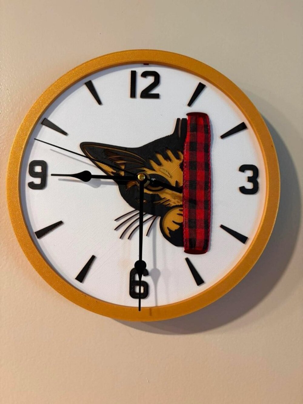 Peeking Kitten 3D Printed Retro 12 Hour Wall Clock Gold/White/Brown